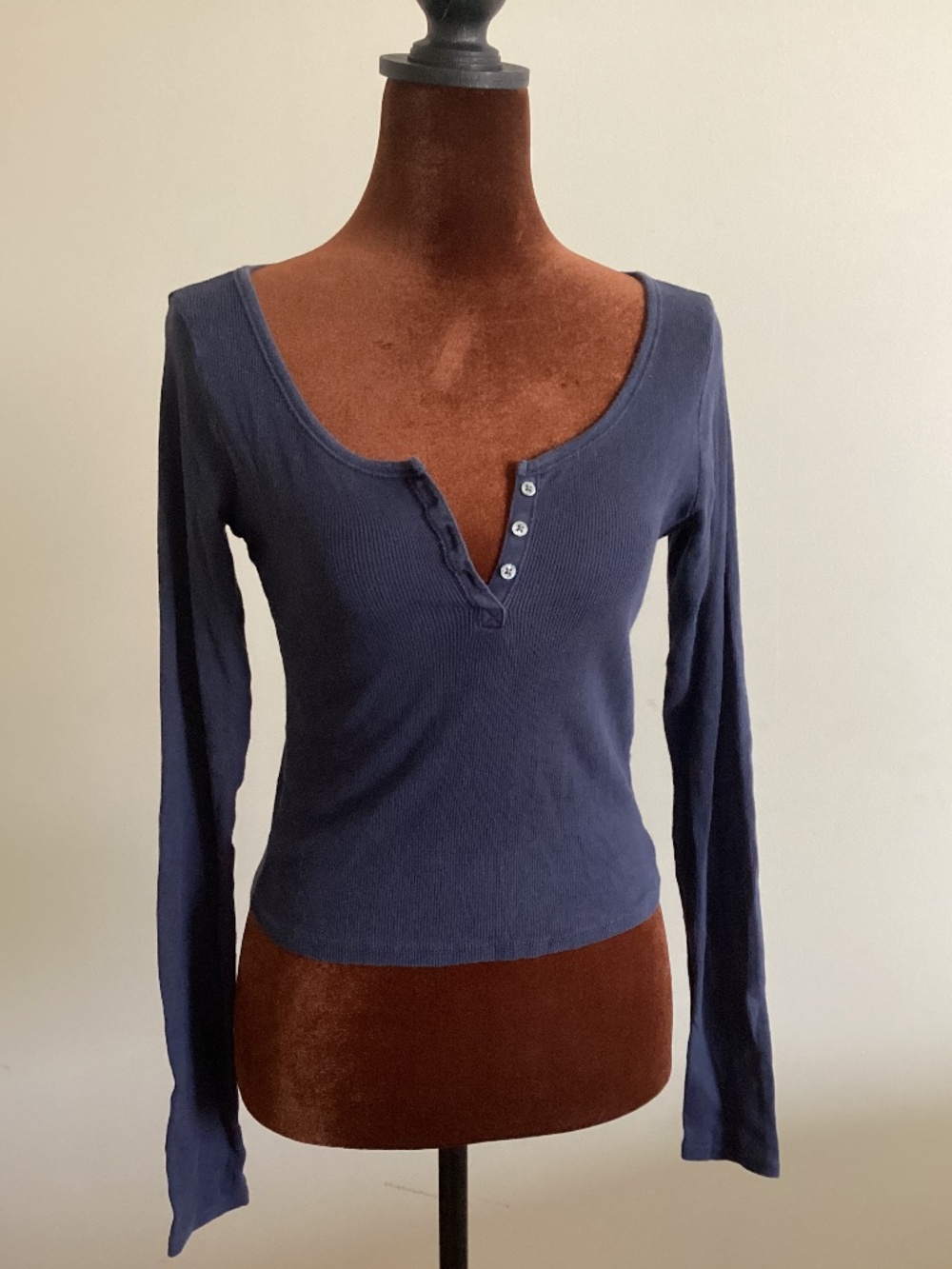 Hollister button front ribbed long sleeve tee
